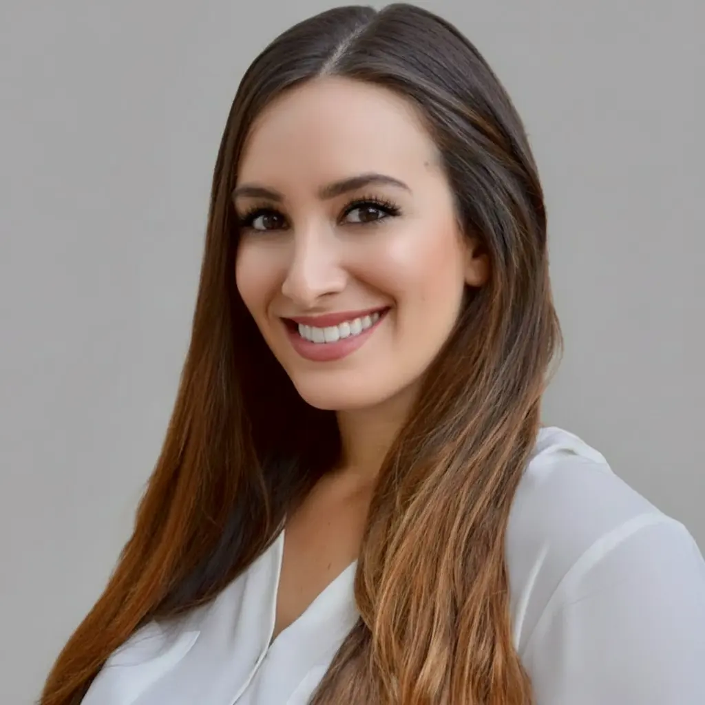 Dr. Lara Mansour